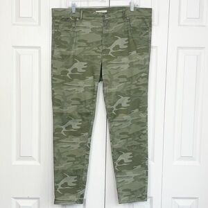 LOFT Army Green Camo Print Marisa Fit Slim Cropped Ankle Pants 16